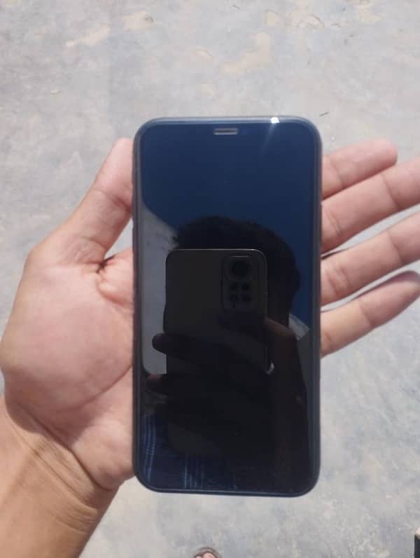 Iphone 11(J. V) 64gb 1