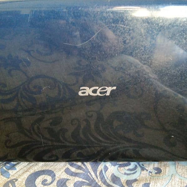 Acer Laptop for sale battery chnge honi ha baki ok ha 2