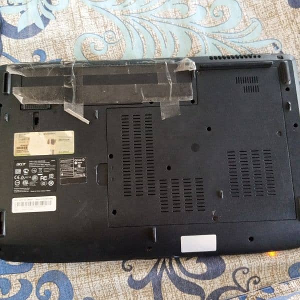 Acer Laptop for sale battery chnge honi ha baki ok ha 3