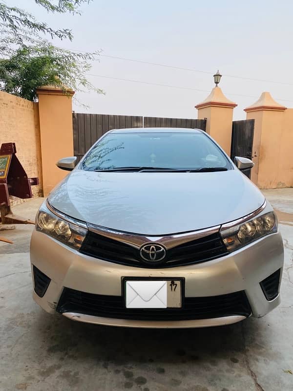 Toyota Corolla GLI 2016 contact 03057179508 2