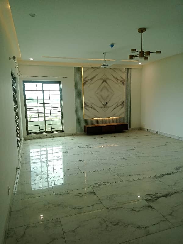 3 Bed Barnd New Apartment Available For Sale In Askari 11 Lahore 14