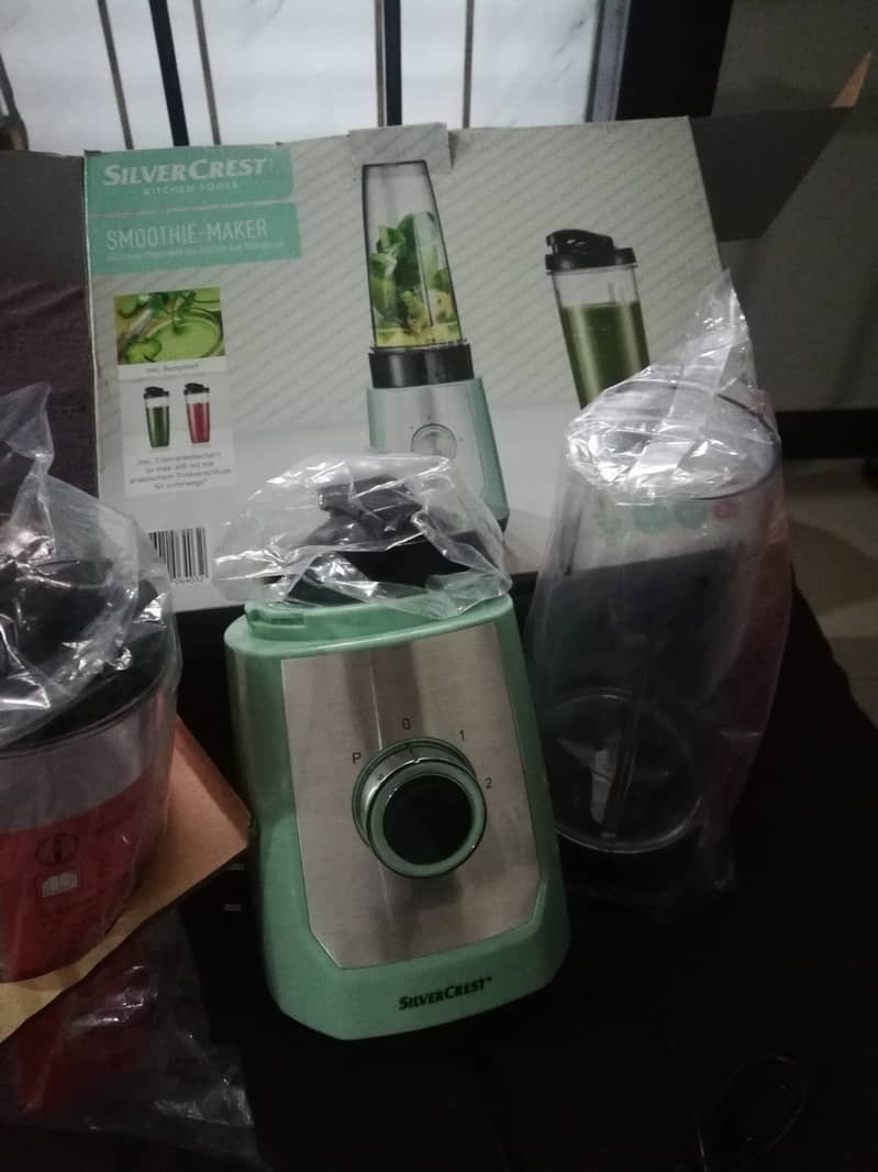 Branded SilverCrest Smoothie / Blender 4