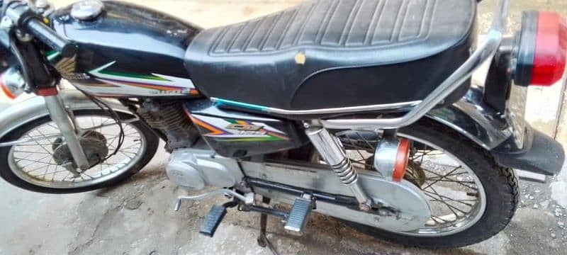 Honda CG 125 2016 Model Urgent For Sale Call Number 03134935016 2