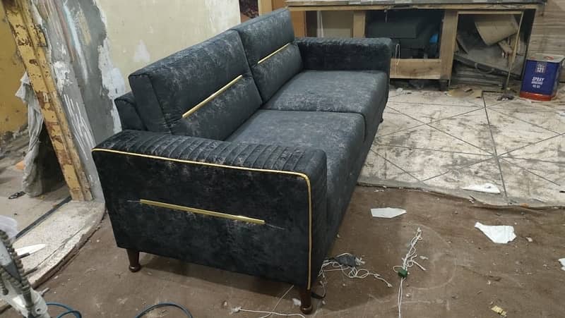 BRAND NEW SOFAS AND CHAIRS FOR SALE 9