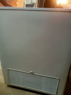 haier deep freezer in good condition