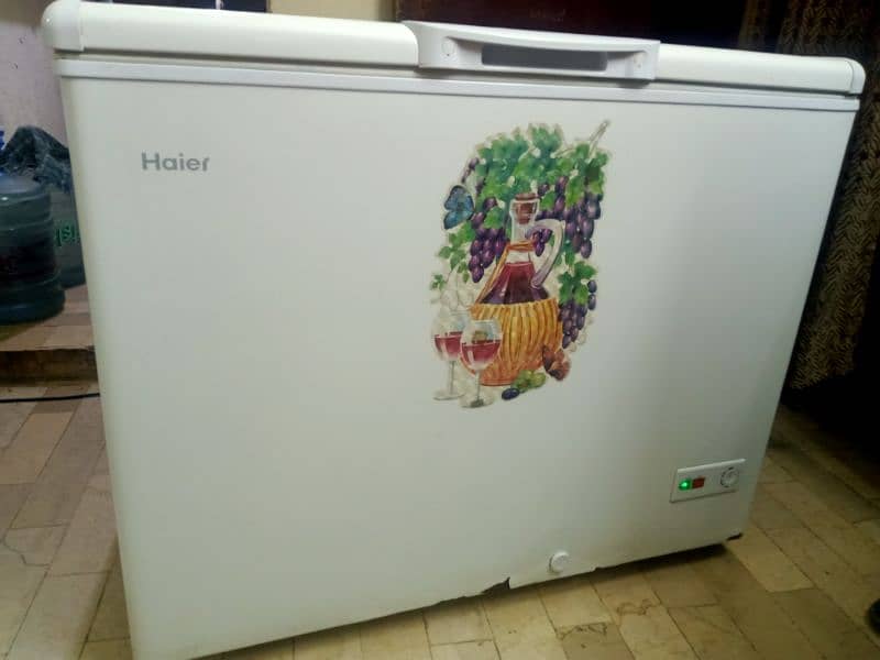 haier deep freezer in good condition 5