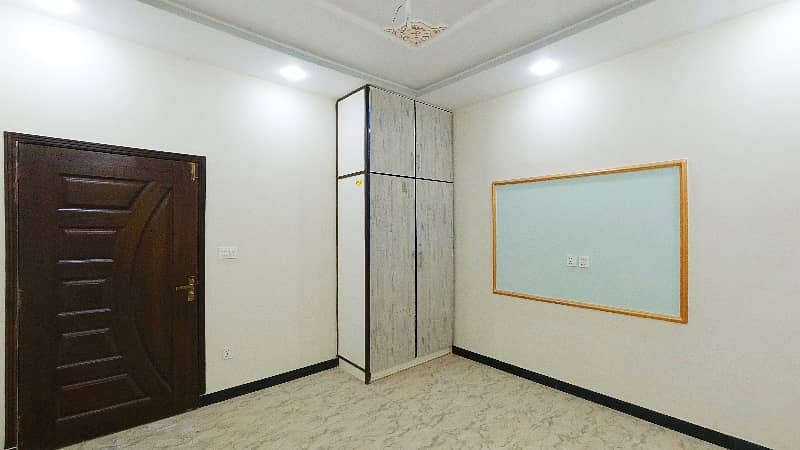 Prime Location House Of 2 Marla Is Available In Contemporary Neighborhood Of Cantt 12