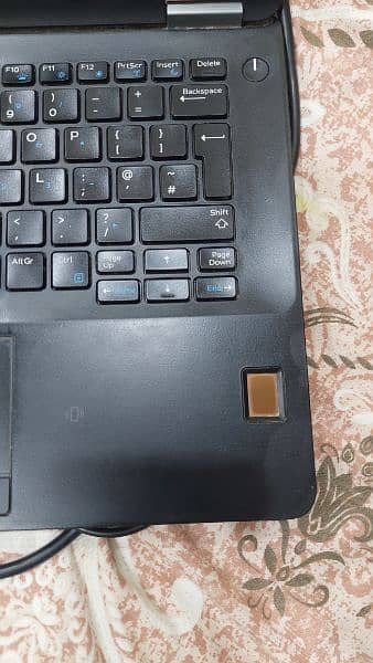 laptop DELL 3