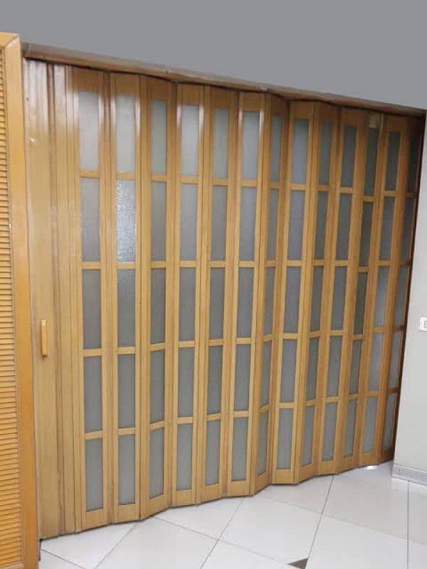 wooden floor PVC folding door window blinds 4