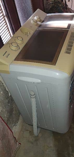 westpoint washing machine & dryer full size conditions 9.5/10 ok 2