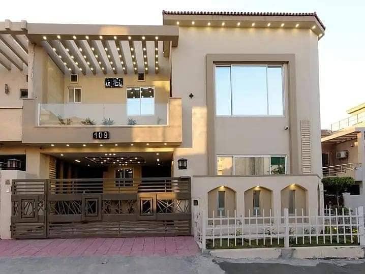 10 Marla Brand New House Corner Fully Furnished With 10 Kva Soler System Installed 1