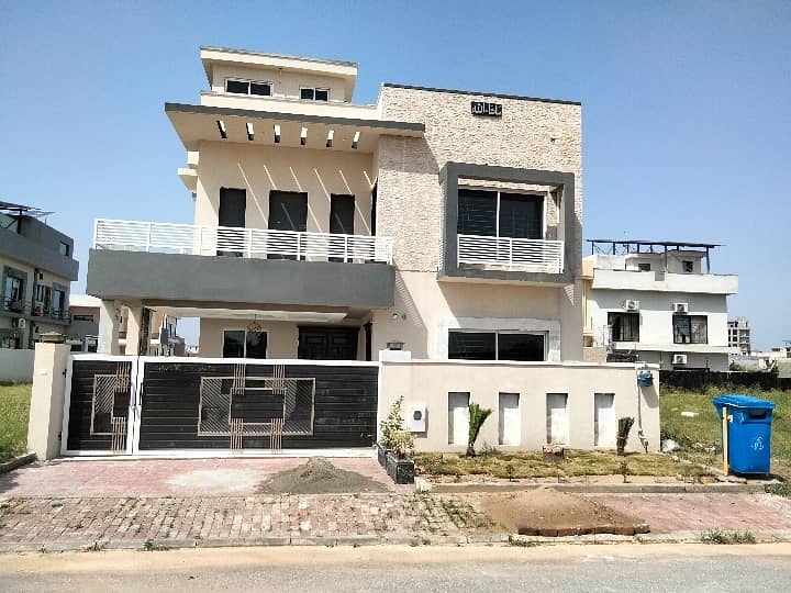 10 Marla Beautiful House for sale in phase 8 Bahria Town Rawalpindi 0