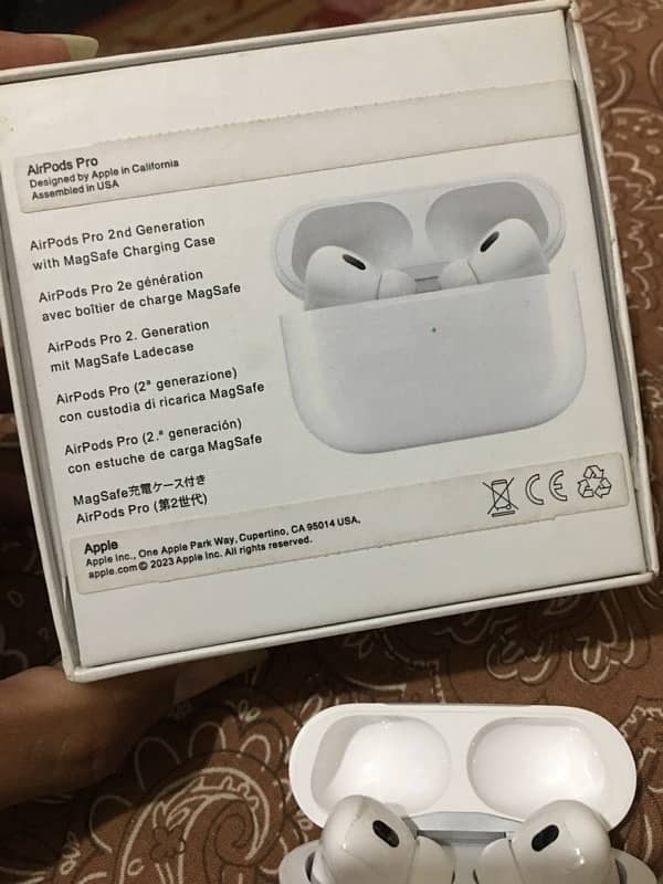 Apple AirPods Pro 7