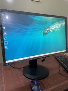 Samsung 24 inch led monitör in fresh condition