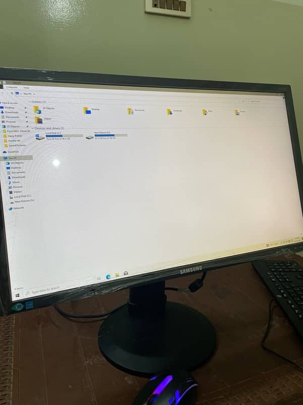 Samsung 24 inch led monitör in fresh condition 2