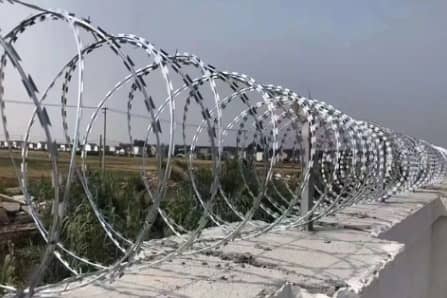 Razor Wire, Chain Link Fence & Bird Spikes - Best Rates in Karachi 0