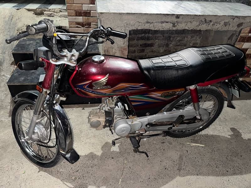 honda cd 70 2022,2021 model only 19000 km drive 4