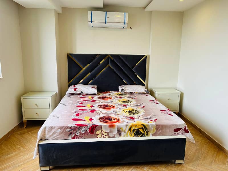 One bed Appartment Full Furnished For Rent Secter D BahriaTown Lahore 2