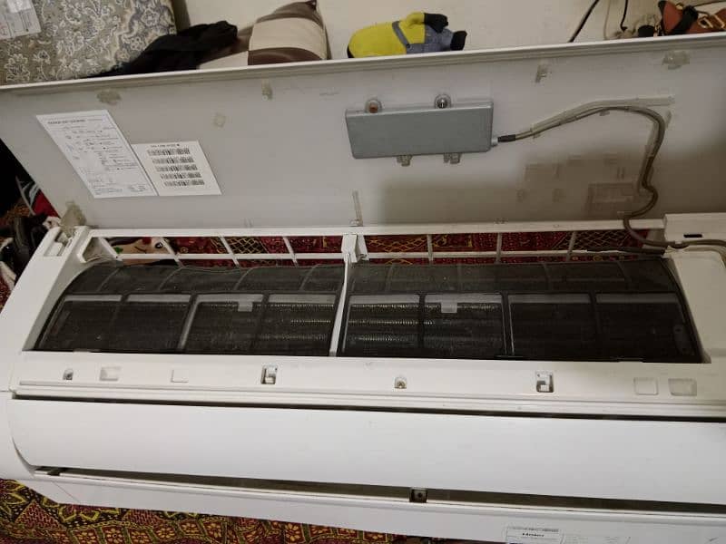 1 Ton. haier dv inverter ac for urgent sale 0