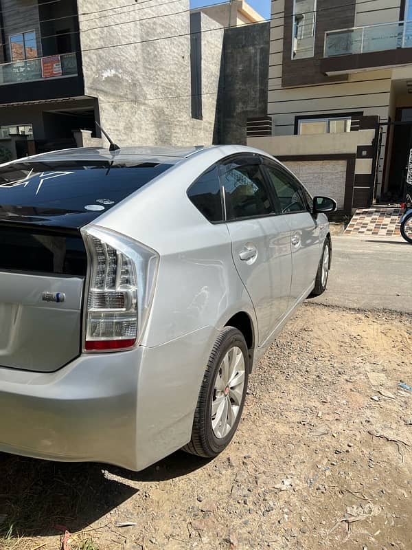 Toyota Prius 2010/14 4