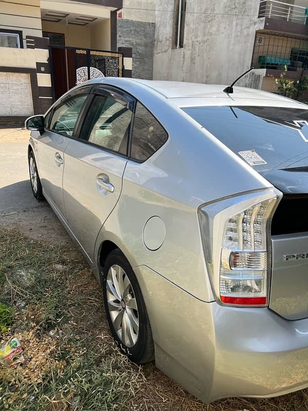 Toyota Prius 2010/14 5