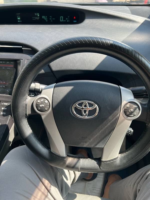 Toyota Prius 2010/14 7