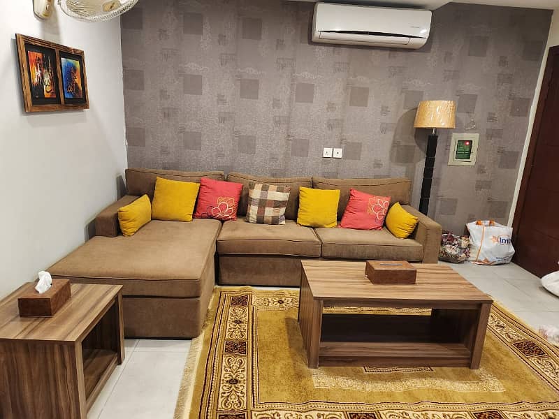 One bed Appartment Full Furnished For Rent Secter E BahriaTown Lahore 3