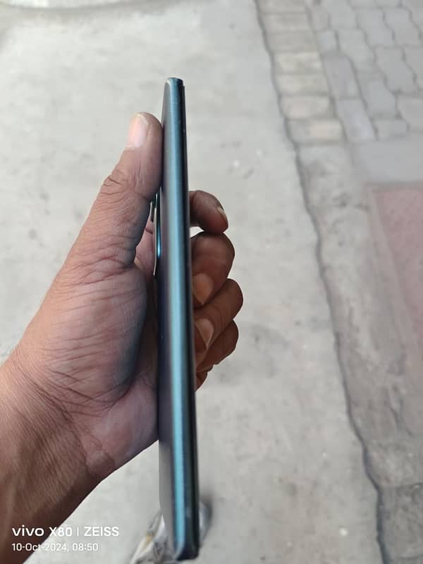 vivo v30 5G 4