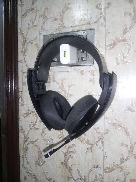 PlayStation 3 Official Wireless Headphones 0