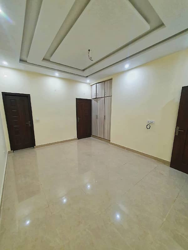 10 Marla Ground Floor Available For Rent In Lda Avenue 1 M Block 4