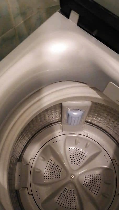 Haier 8.5 kg fully automatic washing machine 3