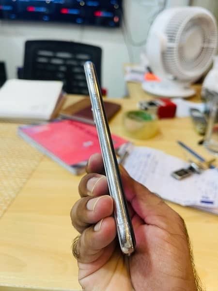 iPhone x 64 pta approved 3