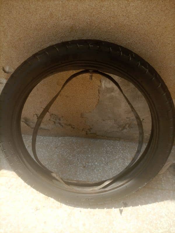 CD 70 back tyre 3