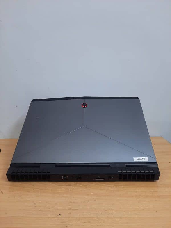 Alienware 17 R4 8