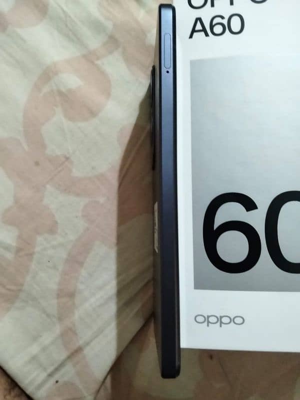 Oppo A60 8/256 3