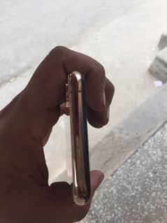 IPhone XS 64 Gb 2 or 4 months sim working 0