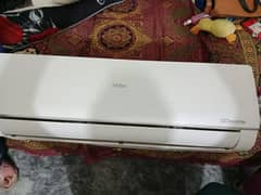 Haier 1 ton DC inverter ac for urgent sale 0.3. 2.5. 4.1. 8.2. 6.2. 2 0