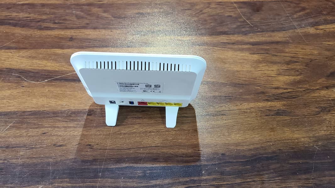 Etisalat S3 AC 2100 Dual Band Wireless Router (Branded used) 13