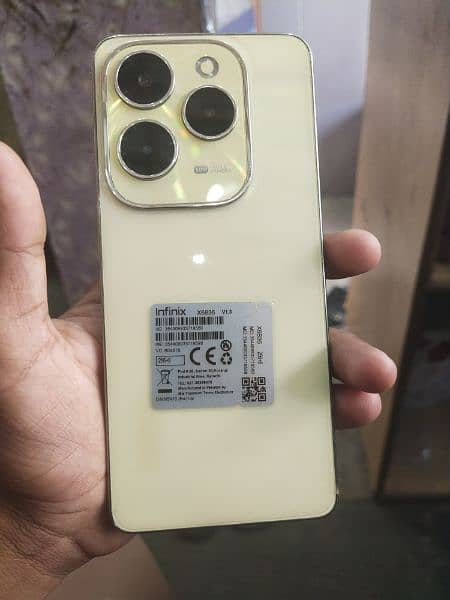 Infinix Hote40 16 /256 condition 10 by 10 3