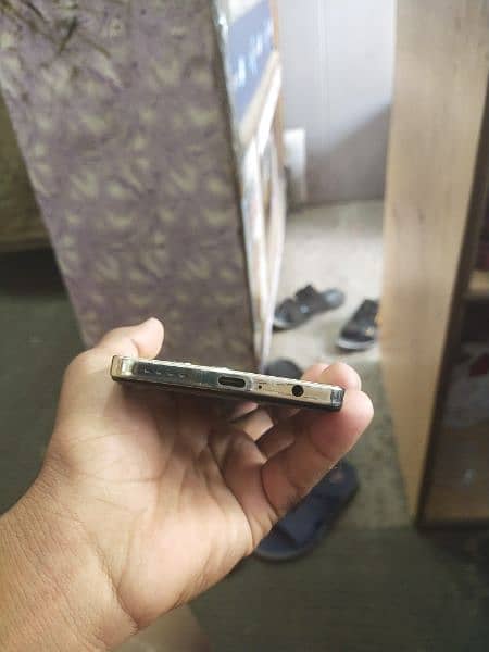 Infinix Hote40 16 /256 condition 10 by 10 7