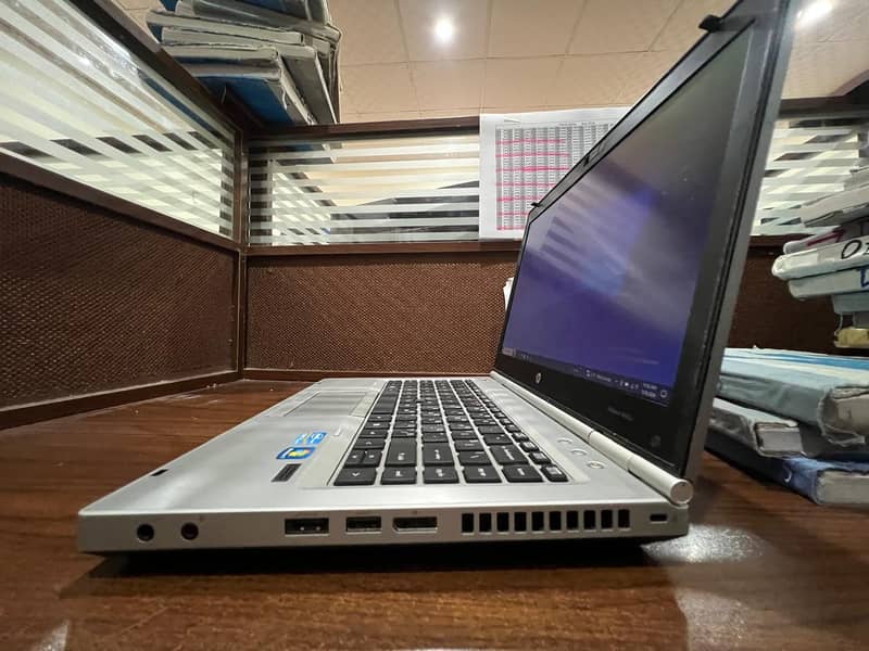 HP Elite Book Core i5 2nd Generation with 4 GB RAM 7