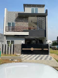 5 Marla House For sale In Rs. 22500000 Only 0