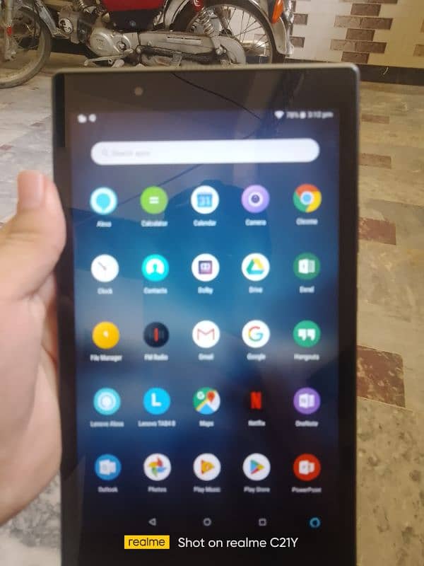 lenovo gaming tablet 10/10 condition 8 inches 1