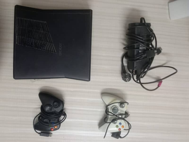 XBOX360 250GB 5