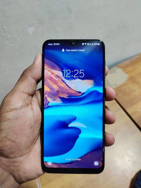 Samsung Galaxy a50 6gb 128gb read Add 1