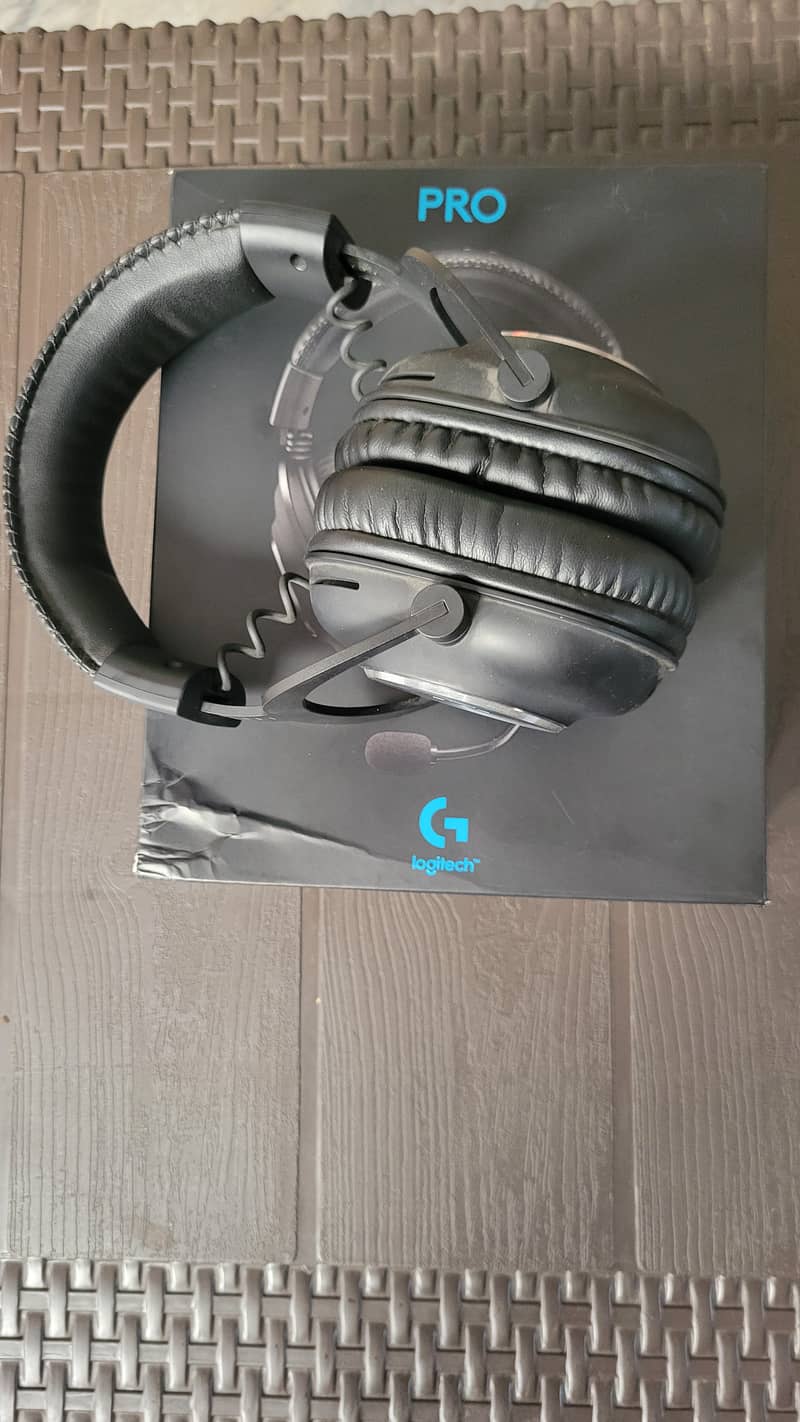 Logitech G PRO X Gaming Headset 4