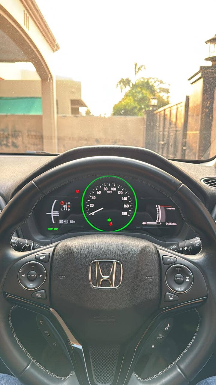 Honda Vezel Hybrid Z 2019 14