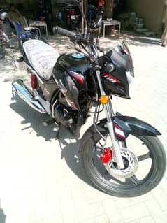 Honda CBR 150R 2024