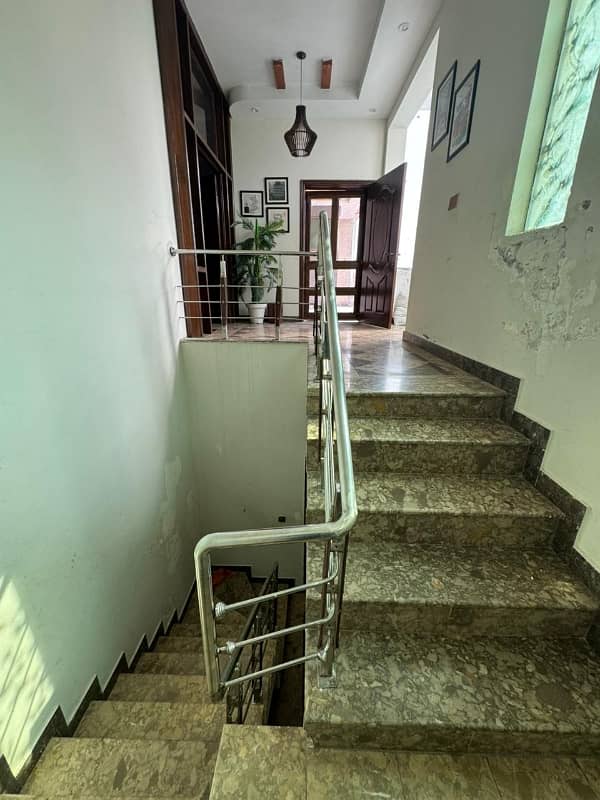 1 Kanal House For Sale In Cavalry Ground 6