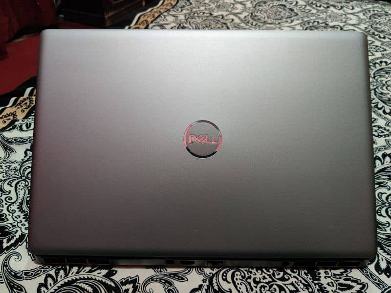 Dell Precious 7550 I7 10870H Rtx 4000 8 GB Dedicated 8